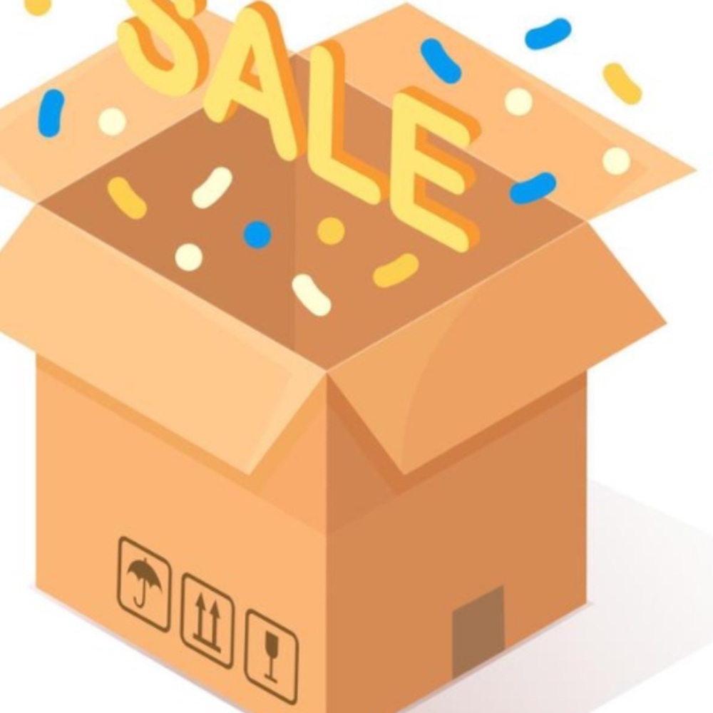 5lbs of plus size, resellers Box, all used in great condition